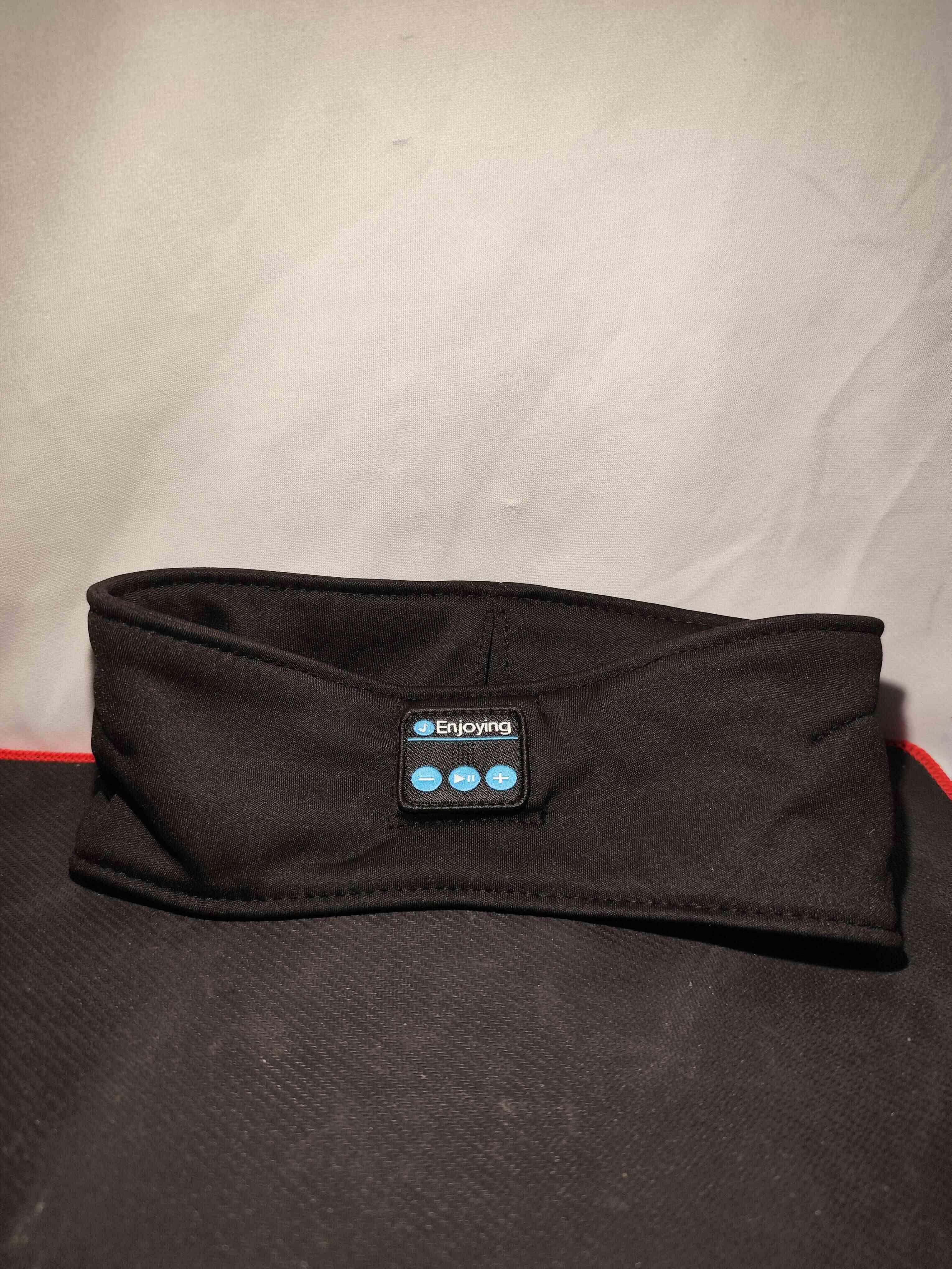 Bezprzewodowa elastyczna opaska ze słuchawkami i maską 🎧