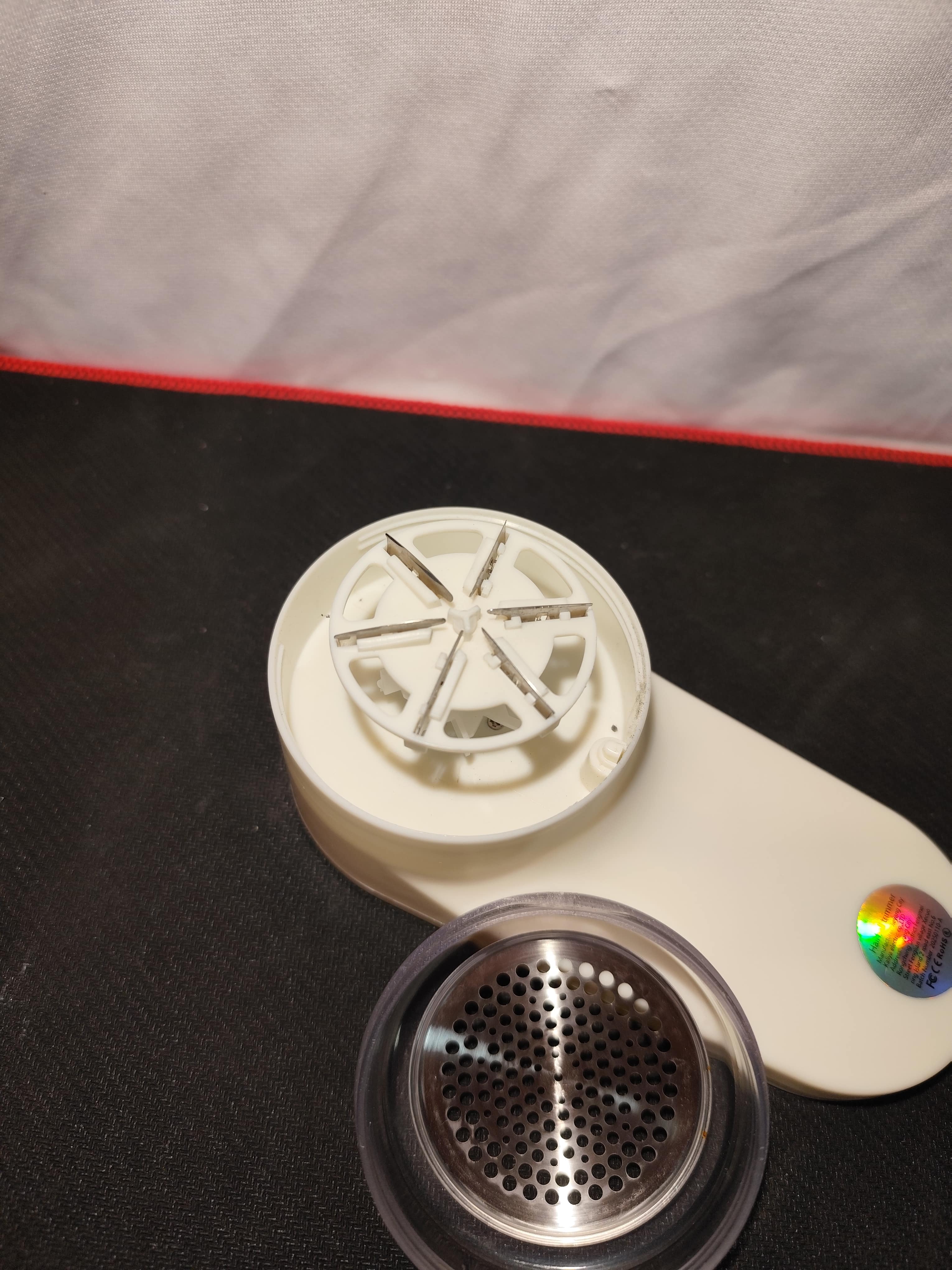 Przenośna kulka usuwająca kłaczki USB LCD 3-stopniowa 🔋